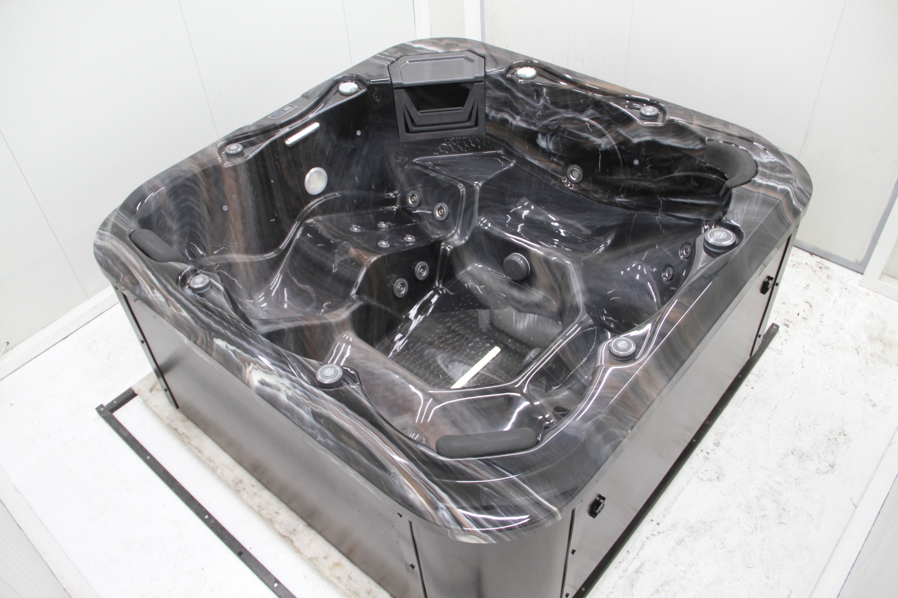 Curium VI 2022 (Midnight Canyon) -Pre-loved